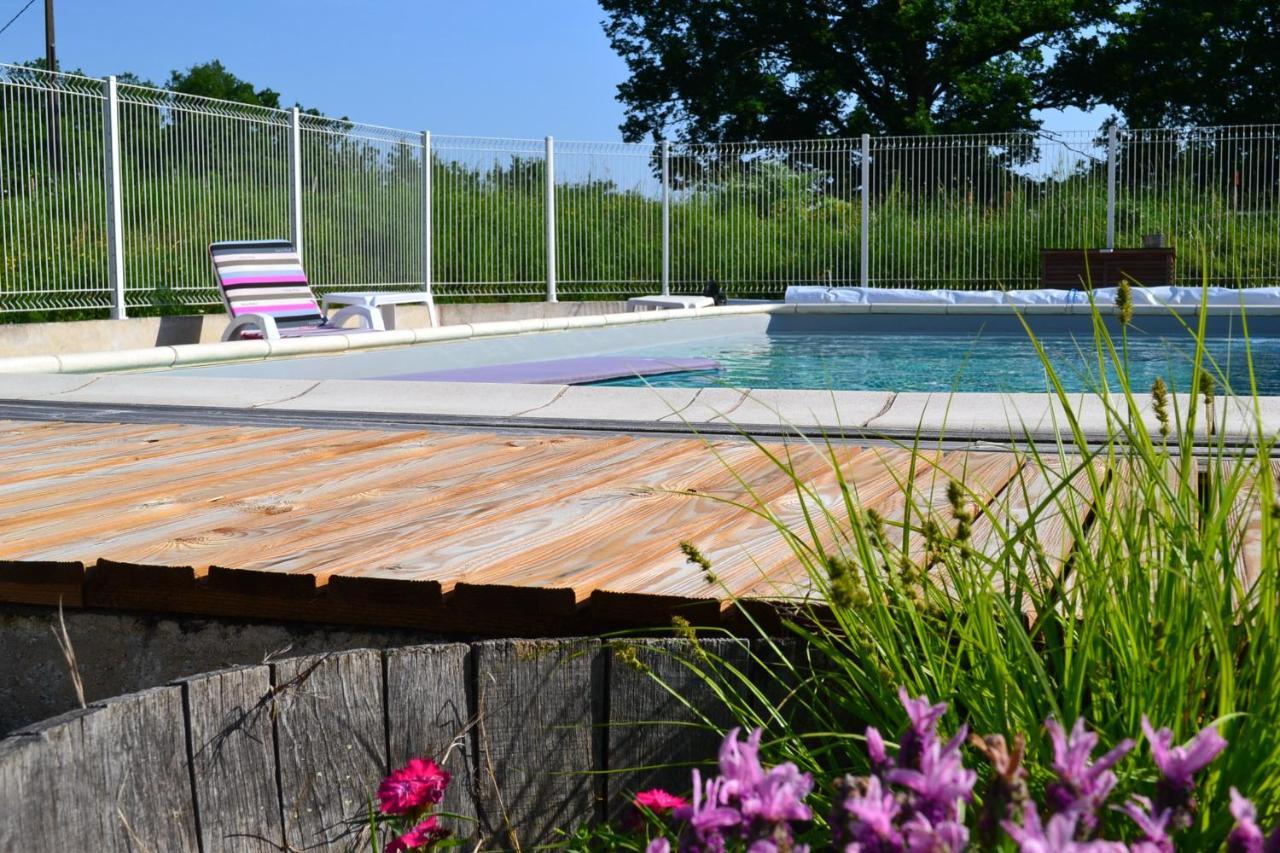 Couanac Gite Familial A La Campagne Avec Piscine Cayriech Kültér fotó